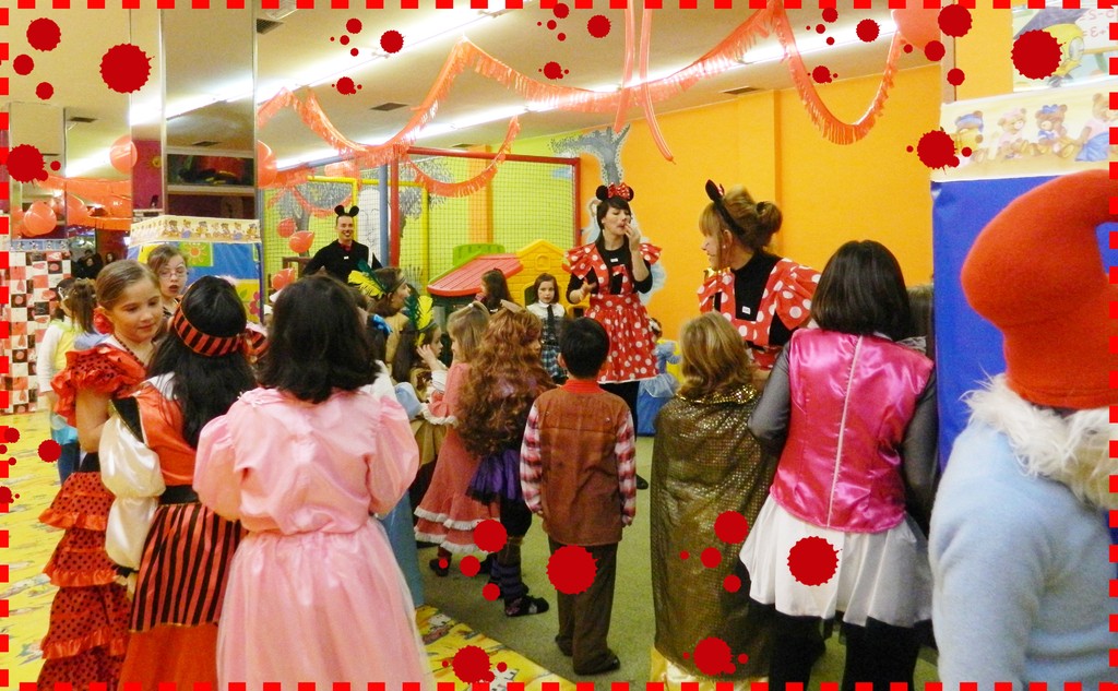 Fiesta de disfraces infantil divertida